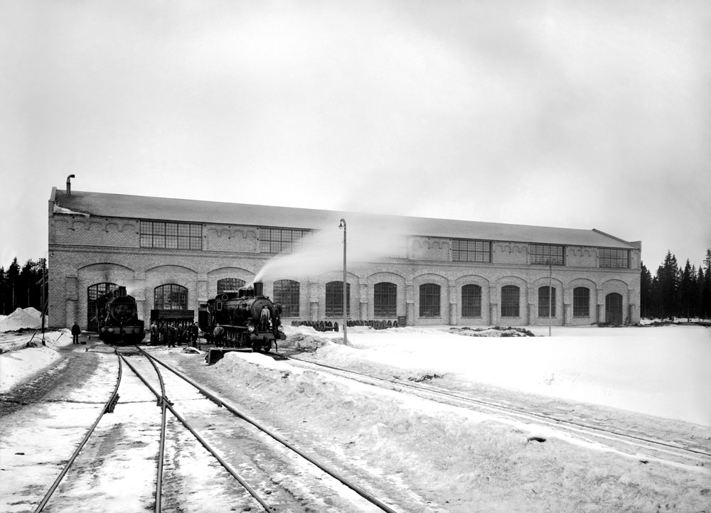 Lokverkstad med ånglok.